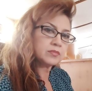 Meet your Posher, Ana